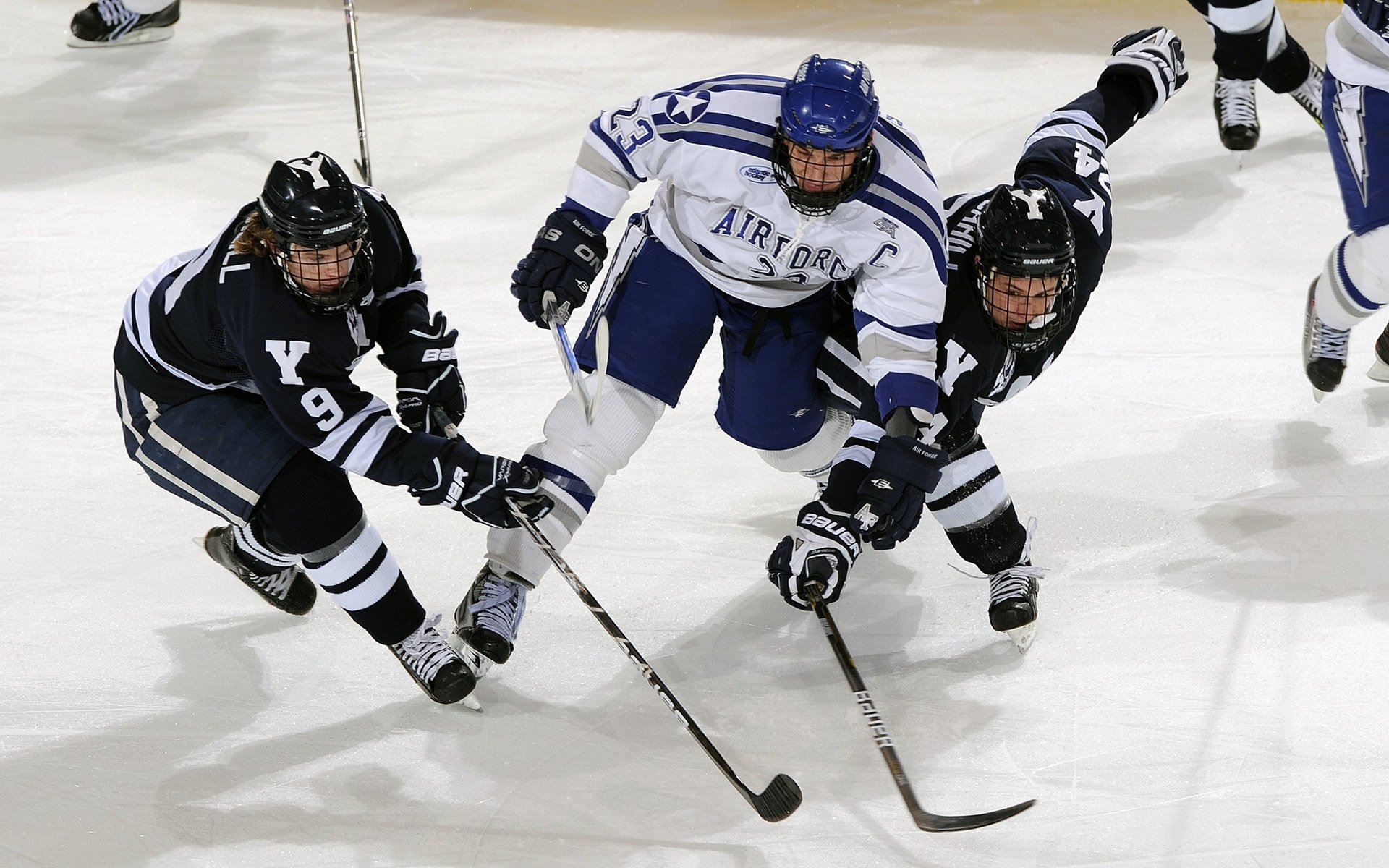 边路换人是否比中路更易形成即战力效果,边路to